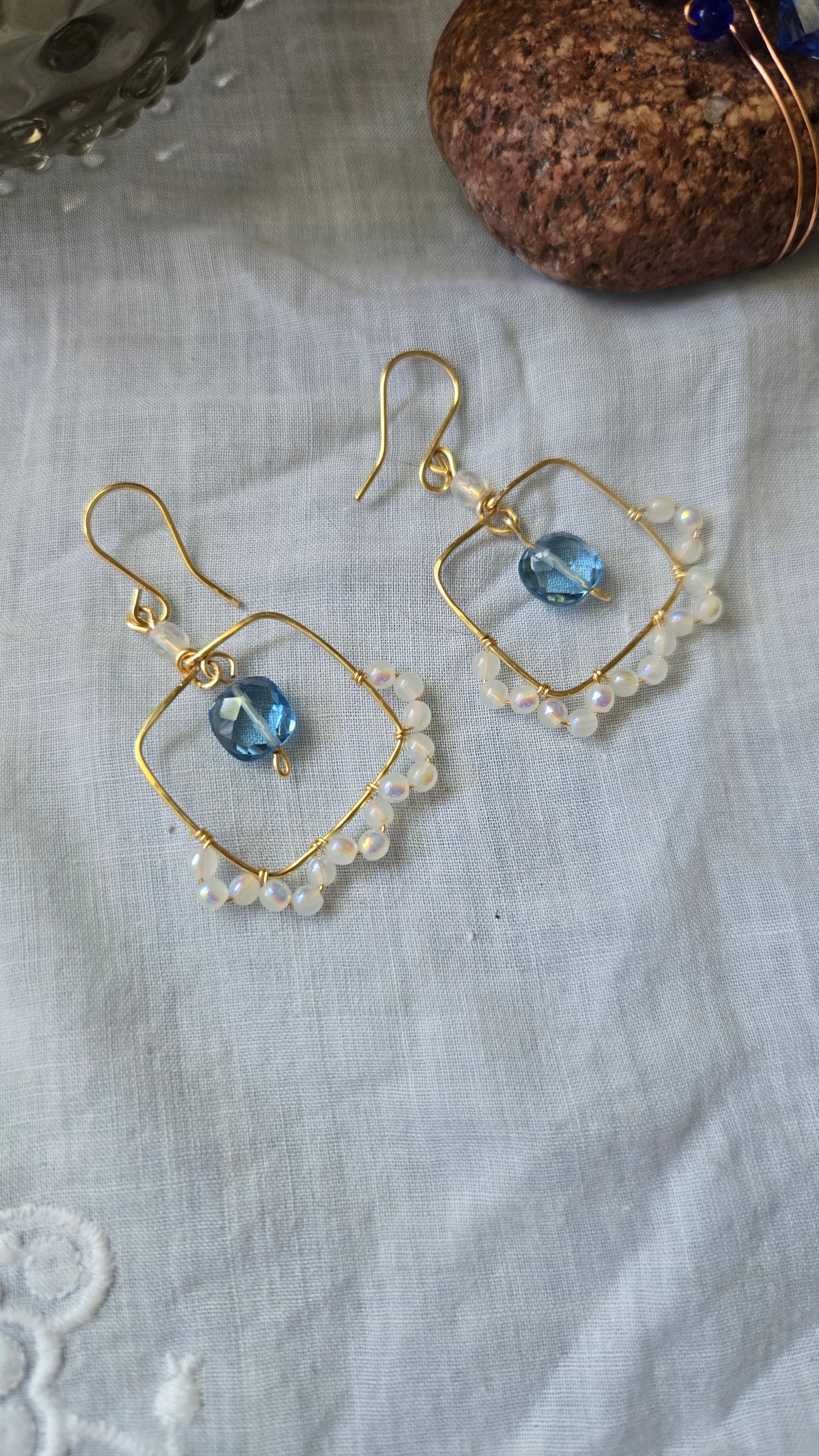 Pearl and topaz square dangle