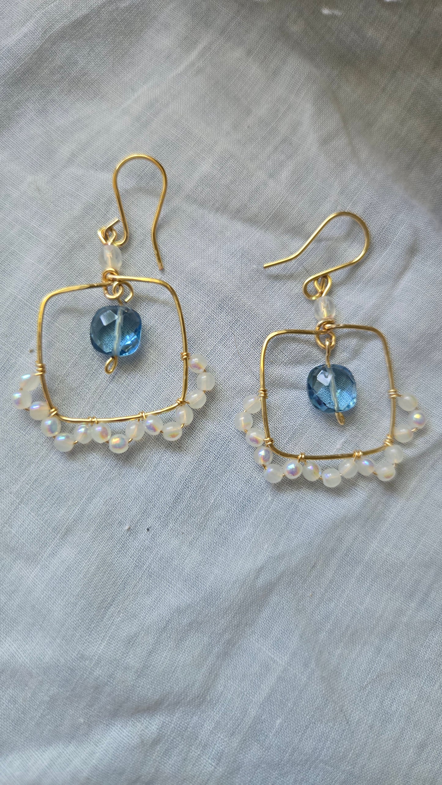 Pearl and topaz square dangle