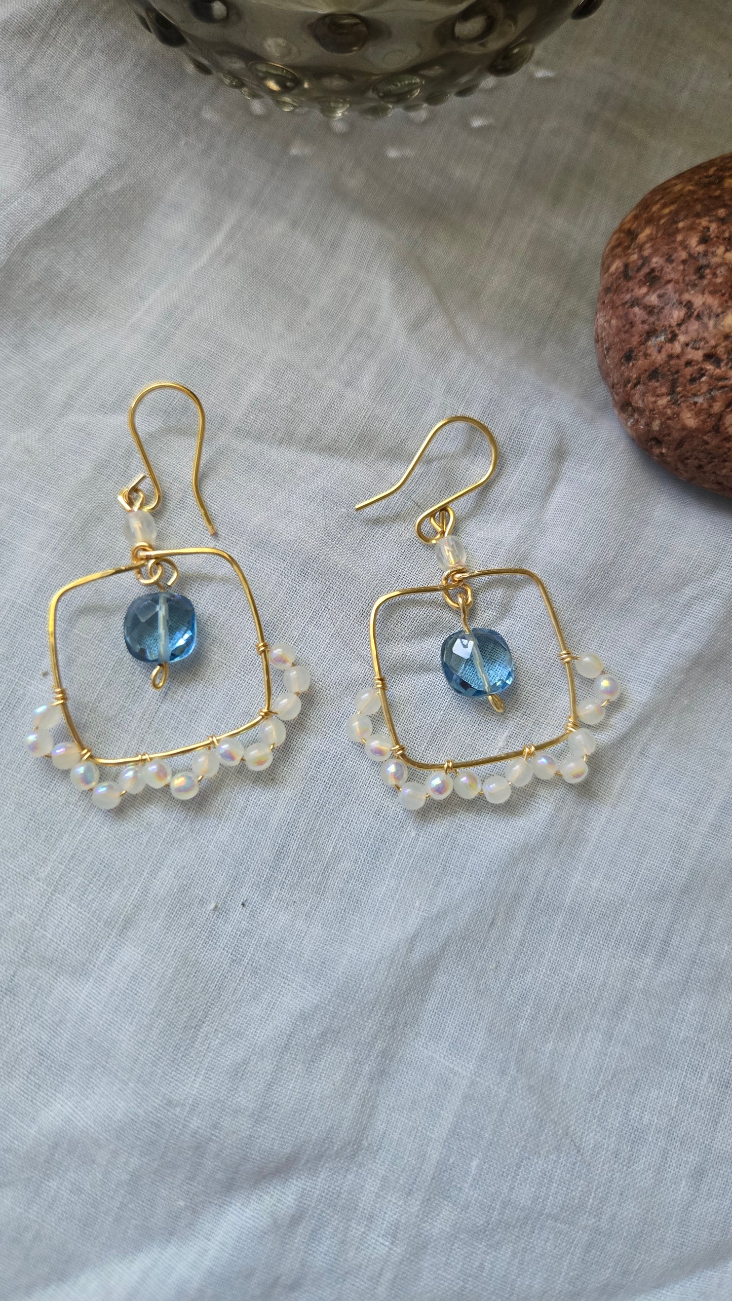 Pearl and topaz square dangle
